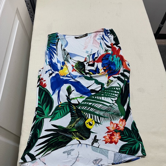 Roberto Cavalli size 2 (IT sz 38) tropical bird printed sleeveless top - Picture 4 of 15